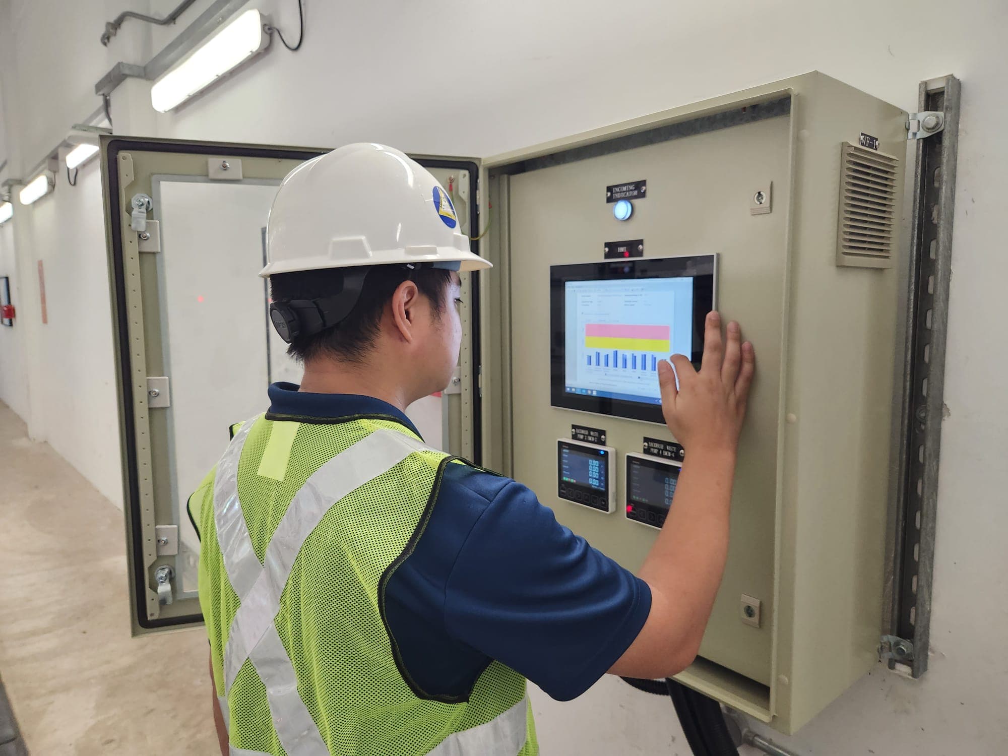 Vibro Technologies engineers at work